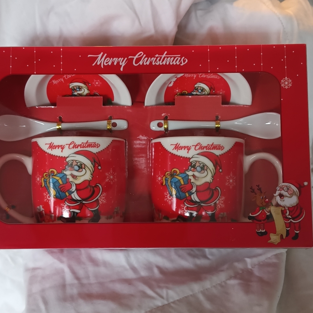 Vintage ceramic Santa mugs set